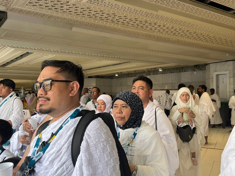 Pilgrims performing Umrah